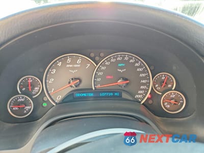 Zdjęcie 9 z 12 samochodu: 2010 CHEV CORVETTE VIN:1G1YE3DW1A5108631 - miniatura