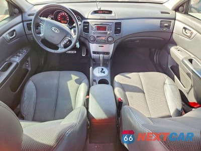 Zdjęcie 8 z 12 samochodu: 2009 KIA OPTIMA LX VIN:KNAGE228495332681 - miniatura