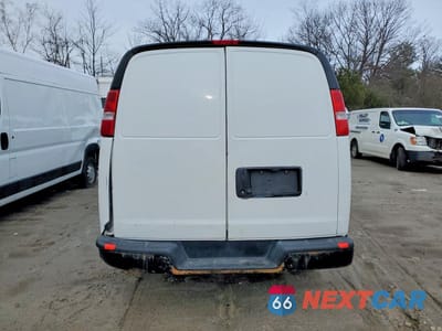 Zdjęcie 6 z 12 samochodu: 2019 CHEVROLET EXPRESS G2500 VIN:1GCWGAF17K1249615 - miniatura