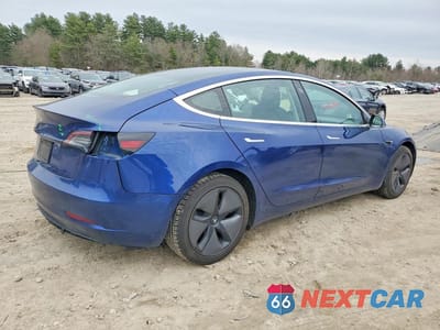 Trzecie zdjęcie samochodu z tyłu: 2019 TESLA MODEL 3 VIN:5YJ3E1EA2KF299372 - miniatura