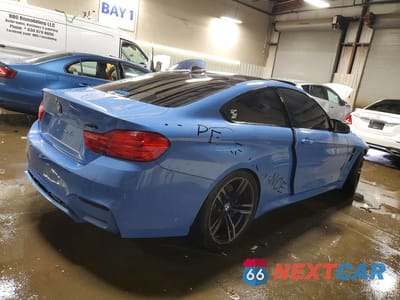 Trzecie zdjęcie samochodu z tyłu: 2015 BMW M4 VIN:WBS3R9C50FK330922 - miniatura