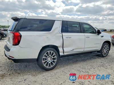 Trzecie zdjęcie samochodu z tyłu: 2025 GMC YUKON XL DENALI VIN:1GKS2JRL9SR225266 - miniatura