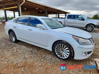 Czwarte zdjęcie samochodu z boku: 2013 HYUNDAI EQUUS SIGNATURE VIN:KMHGH4JH8DU070259 - miniatura