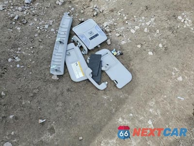 Zdjęcie 13 z 13 samochodu: 2019 TOYOTA RAV4 LE VIN:JTMF1RFV4KD502178 - miniatura