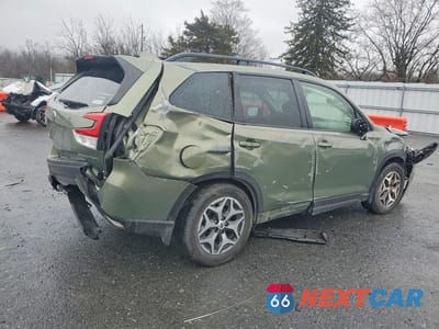 Trzecie zdjęcie samochodu z tyłu: 2021 SUBARU FORESTER PREMIUM VIN:JF2SKAJC1MH470595 - miniatura