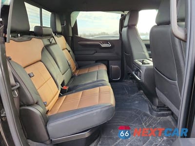 Zdjęcie 10 z 12 samochodu: 2025 CHEVROLET SILVERADO K1500 HIGH COUNTRY VIN:2GCUKJED0S1117775 - miniatura