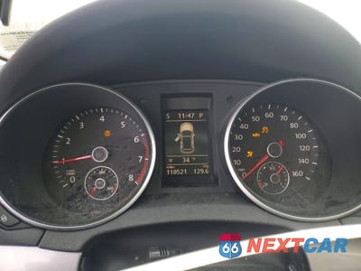 Zdjęcie 9 z 13 samochodu: 2010 VOLKSWAGEN GOLF VIN:WVWDB9AJ0AW216453 - miniatura