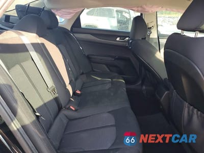 Zdjęcie 10 z 11 samochodu: 2023 KIA K5 LXS VIN:5XXG14J20PG185002 - miniatura