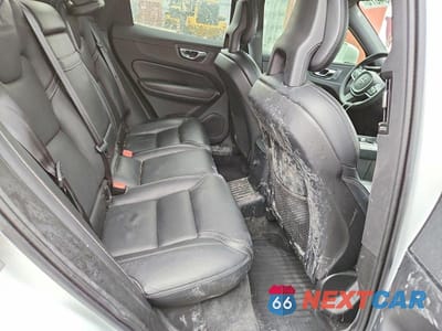 Zdjęcie 11 z 12 samochodu: 2018 VOLVO XC60 T8 VIN:YV4BR0DL4J1116510 - miniatura