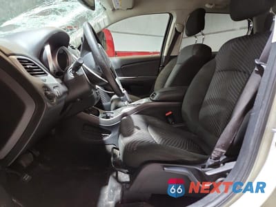 Zdjęcie 7 z 13 samochodu: 2020 DODGE JOURNEY SE VIN:3C4PDCAB7LT275487 - miniatura