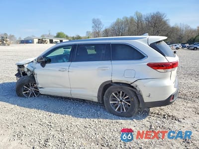 Drugie zdjęcie samochodu z przodu: 2017 TOYOTA HIGHLANDER XLE VIN:5TDJZRFH9HS518886 - miniatura
