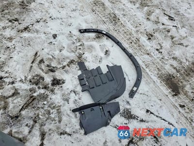 Zdjęcie 13 z 13 samochodu: 2025 LAND ROVER DEFENDER 130 X-DYNAMIC SE VIN:SALE2FEU6S2440237 - miniatura