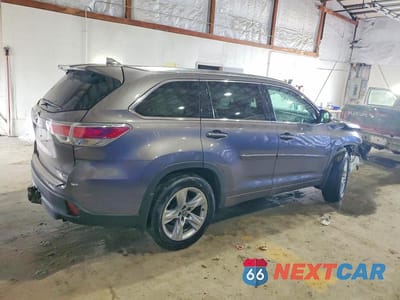 Trzecie zdjęcie samochodu z tyłu: 2016 TOYOTA HIGHLANDER LIMITED PLATINUM VIN:5TDDKRFH0GS283150 - miniatura