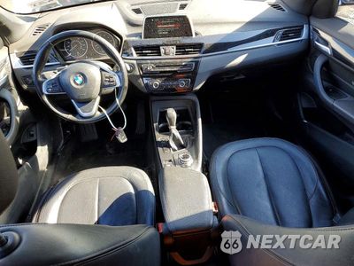 Zdjęcie 8 z 13 samochodu: 2018 BMW X1 XDRIVE28I VIN:WBXHT3C37J5K30028 - miniatura