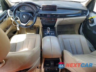 Zdjęcie 8 z 14 samochodu: 2015 BMW X5 SDRIVE35I VIN:5UXKR2C54F0H40467 - miniatura