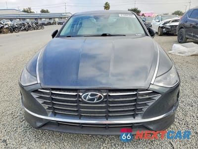 Piąte zdjęcie samochodu w środku: 2023 HYUNDAI SONATA SE VIN:KMHL24JA6PA258092 - miniatura