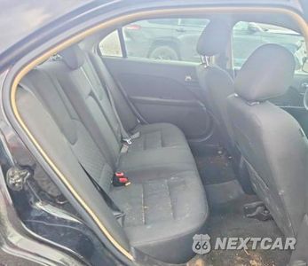 Zdjęcie 10 z 12 samochodu: 2011 FORD FUSION SE VIN:3FAHP0HA4BR304114 - miniatura