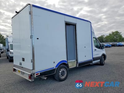 Trzecie zdjęcie samochodu z tyłu: 2020 FORD TRANSIT DELIVERY TRUCK VIN:1FDBW5Z86LKB30317 - miniatura