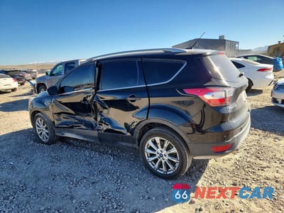 Drugie zdjęcie samochodu z przodu: 2017 FORD ESCAPE TITANIUM VIN:1FMCU9J98HUE47727 - miniatura