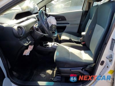 Zdjęcie 7 z 12 samochodu: 2013 TOYOTA PRIUS C TWO VIN:JTDKDTB3XD1549369 - miniatura