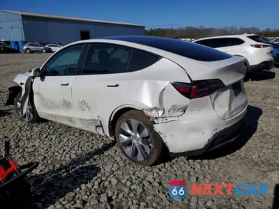 Drugie zdjęcie samochodu z przodu: 2023 TESLA MODEL Y VIN:7SAYGDEE8PA173058 - miniatura