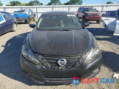 Piąte zdjęcie samochodu w środku: 2016 NISSAN ALTIMA 2.5 VIN:1N4AL3AP8GC154544 - miniatura