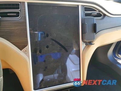 Zdjęcie 9 z 11 samochodu: 2015 TESLA MODEL S VIN:5YJSA1E2XFF120162 - miniatura