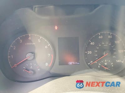 Zdjęcie 9 z 12 samochodu: 2019 HYUNDAI ACCENT SE VIN:3KPC24A30KE042573 - miniatura