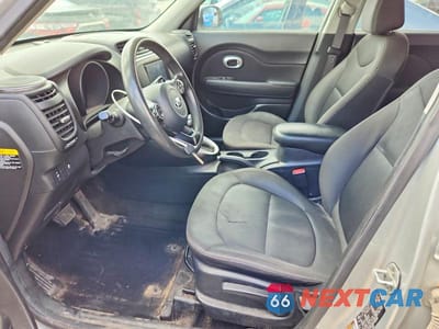 Zdjęcie 7 z 13 samochodu: 2017 KIA SOUL BASE VIN:KNDJN2A29H7462609 - miniatura