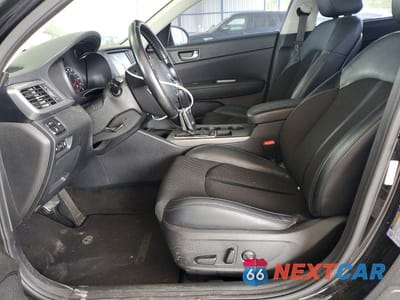 Zdjęcie 7 z 11 samochodu: 2019 KIA OPTIMA S VIN:5XXGT4L39KG293014 - miniatura