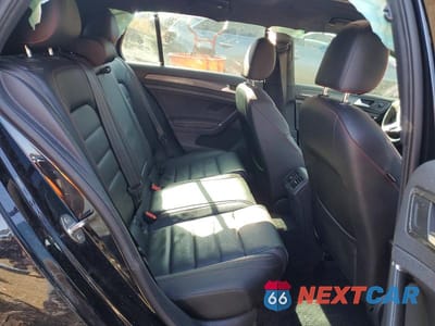 Zdjęcie 10 z 12 samochodu: 2019 VOLKSWAGEN GTI S VIN:3VW6T7AU8KM002880 - miniatura