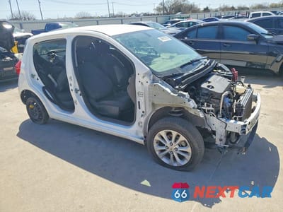 Czwarte zdjęcie samochodu z boku: 2020 CHEVROLET SPARK 1LT VIN:KL8CD6SA2LC445376 - miniatura