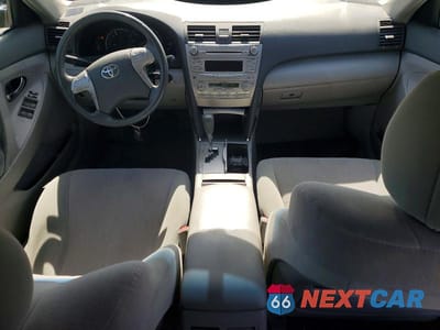 Zdjęcie 8 z 11 samochodu: 2010 TOYOTA CAMRY HYBRID BASE VIN:4T1BB3EK4AU125779 - miniatura