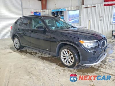 Czwarte zdjęcie samochodu z boku: 2015 BMW X1 XDRIVE28I VIN:WBAVL1C56FVY33126 - miniatura