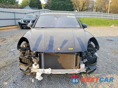 Piąte zdjęcie samochodu w środku: 2022 PORSCHE CAYENNE VIN:WP1AA2AY0NDA04176 - miniatura