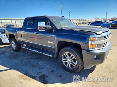 Czwarte zdjęcie samochodu z boku: 2017 CHEVROLET SILVERADO VIN:1GC1KXEY9HF132284 - miniatura