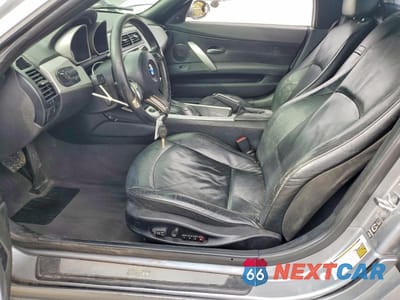 Zdjęcie 7 z 12 samochodu: 2006 BMW Z4 3.0 VIN:4USBU33566LW66447 - miniatura