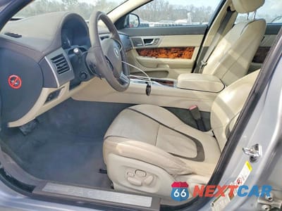 Zdjęcie 7 z 12 samochodu: 2012 JAGUAR XF PORTFOLIO VIN:SAJWA0HB3CLS38572 - miniatura