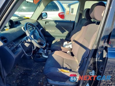 Zdjęcie 7 z 13 samochodu: 2004 SCION XB BASE VIN:JTLKT334740153310 - miniatura