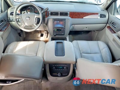 Zdjęcie 8 z 13 samochodu: 2012 GMC YUKON SLT VIN:1GKS2CE08CR135566 - miniatura