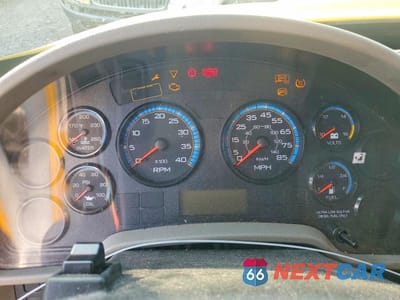 Zdjęcie 8 z 11 samochodu: 2014 INTERNATIONAL 4300 BOX TRUCK VIN:1HTMMAAM0EH468965 - miniatura