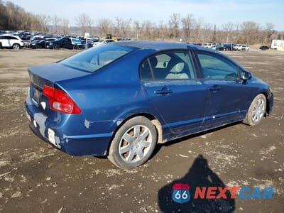 Trzecie zdjęcie samochodu z tyłu: 2008 HONDA CIVIC LX VIN:2HGFA165X8H522000 - miniatura