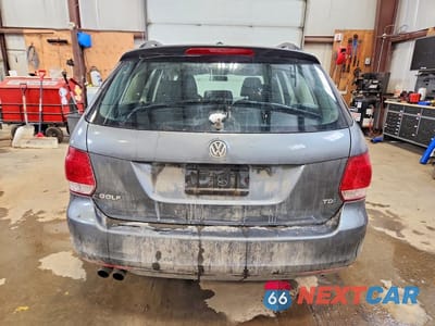 Zdjęcie 6 z 12 samochodu: 2014 VOLKSWAGEN GOLF TDI 4D HATCHBAC VIN:3VWPL7AJ2EM605340 - miniatura
