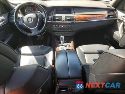 Zdjęcie 8 z 12 samochodu: 2013 BMW X5 XDRIVE35I VIN:5UXZV4C59D0G50444 - miniatura