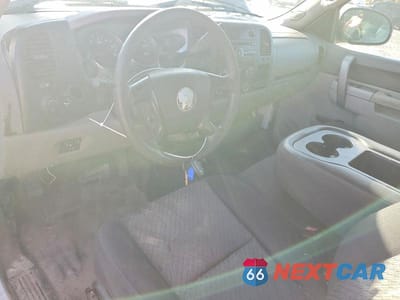 Zdjęcie 8 z 12 samochodu: 2011 CHEVROLET SILVERADO K2500 HEAVY DUTY VIN:1GC0KVCG3BF193678 - miniatura