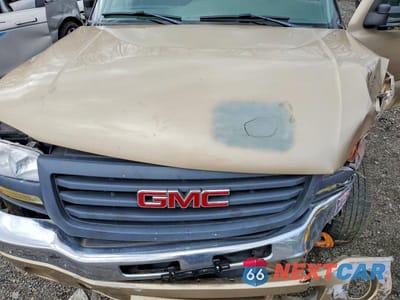 Zdjęcie 11 z 11 samochodu: 2004 GMC SIERRA K2500 CREW CAB VIN:1GTGK23U54F203679 - miniatura