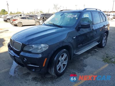 2012 BMW X5 XDRIVE35D 5UXZW0C55CL671484 - główne zdjęcie licytacji z USA - miniatura