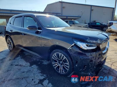 Czwarte zdjęcie samochodu z boku: 2026 BMW X3 30 XDRIVE VIN:5UX53GP06T9282705 - miniatura