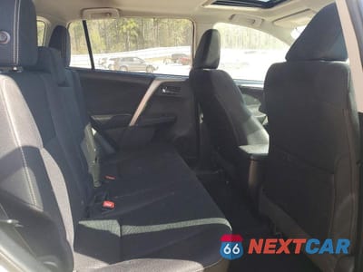 Zdjęcie 10 z 12 samochodu: 2015 TOYOTA RAV4 XLE VIN:2T3RFREV6FW312696 - miniatura
