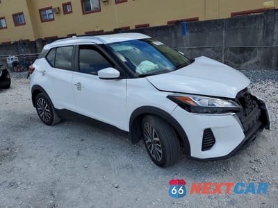 Czwarte zdjęcie samochodu z boku: 2023 NISSAN KICKS SV VIN:3N1CP5CV0PL564311 - miniatura